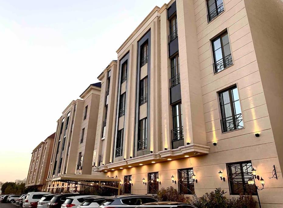 3 - Bedroom Apartment